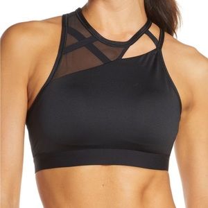 Nike swoosh rebel black sports bra size small dri fit